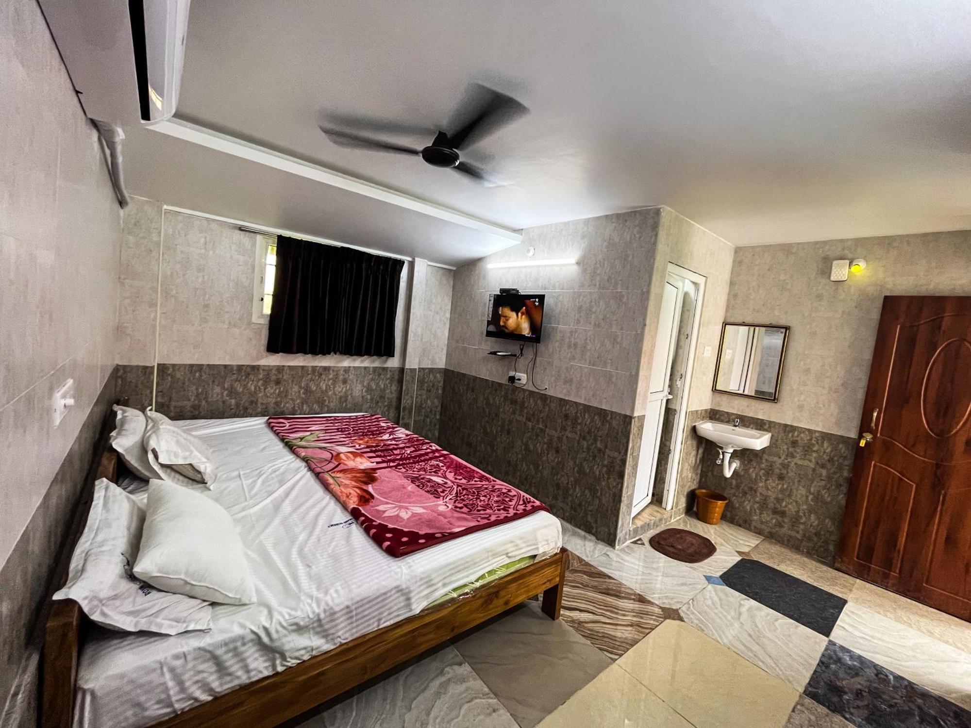 Royal Grand Residency Pondicherry Exterior foto