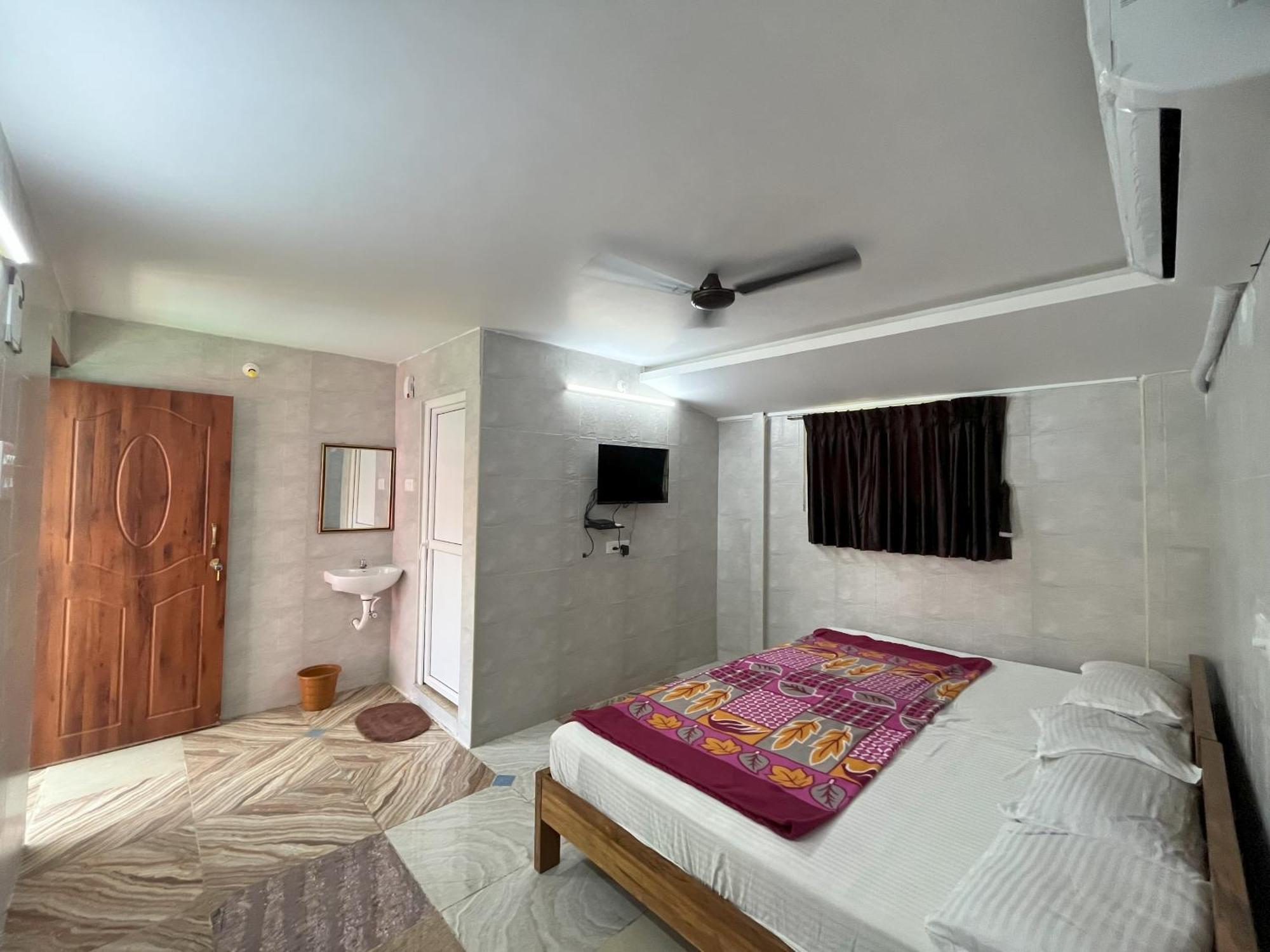Royal Grand Residency Pondicherry Exterior foto